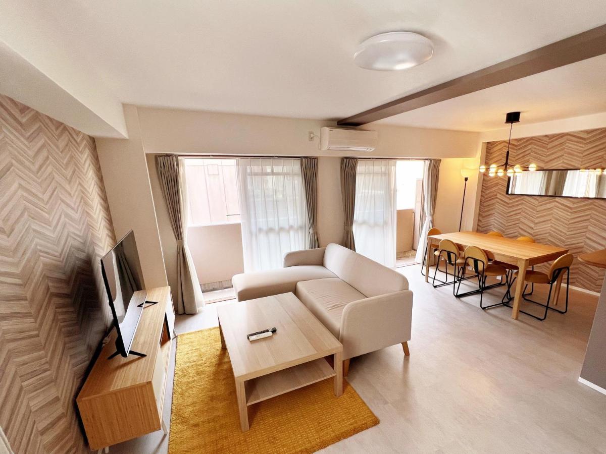Dio Higashi Shinsaibashi Apartemen